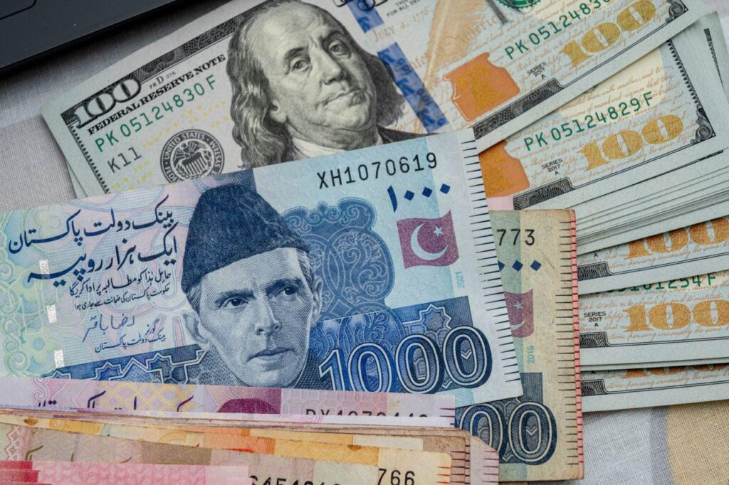 Can Pak Rupee Recover to Rs. 220 230 Against US Dollar By Early 2025 4