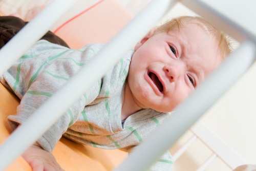 Parents Desperate as Baby Cries Nonstop — What They Found in the Crib Left Them Speechless - 2025 4 Parents Desperate as Baby Cries Nonstop — What They Found in the Crib Left Them Speechless - 2025