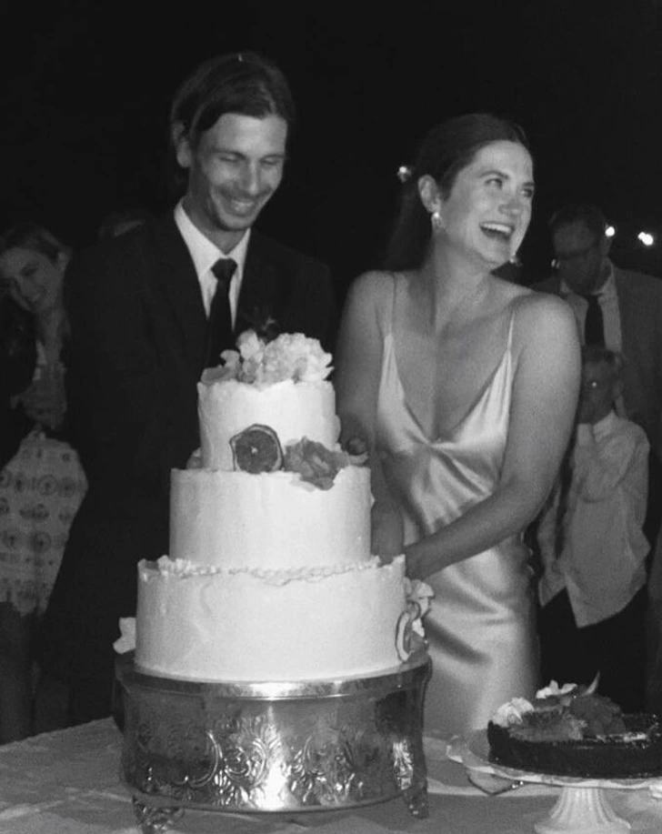 “Harry Potter” Actress Bonnie Wright Is Expecting Her First Child WoW in 2025 5 07b84a5f0bae2a2d4e19edbca3.jpg