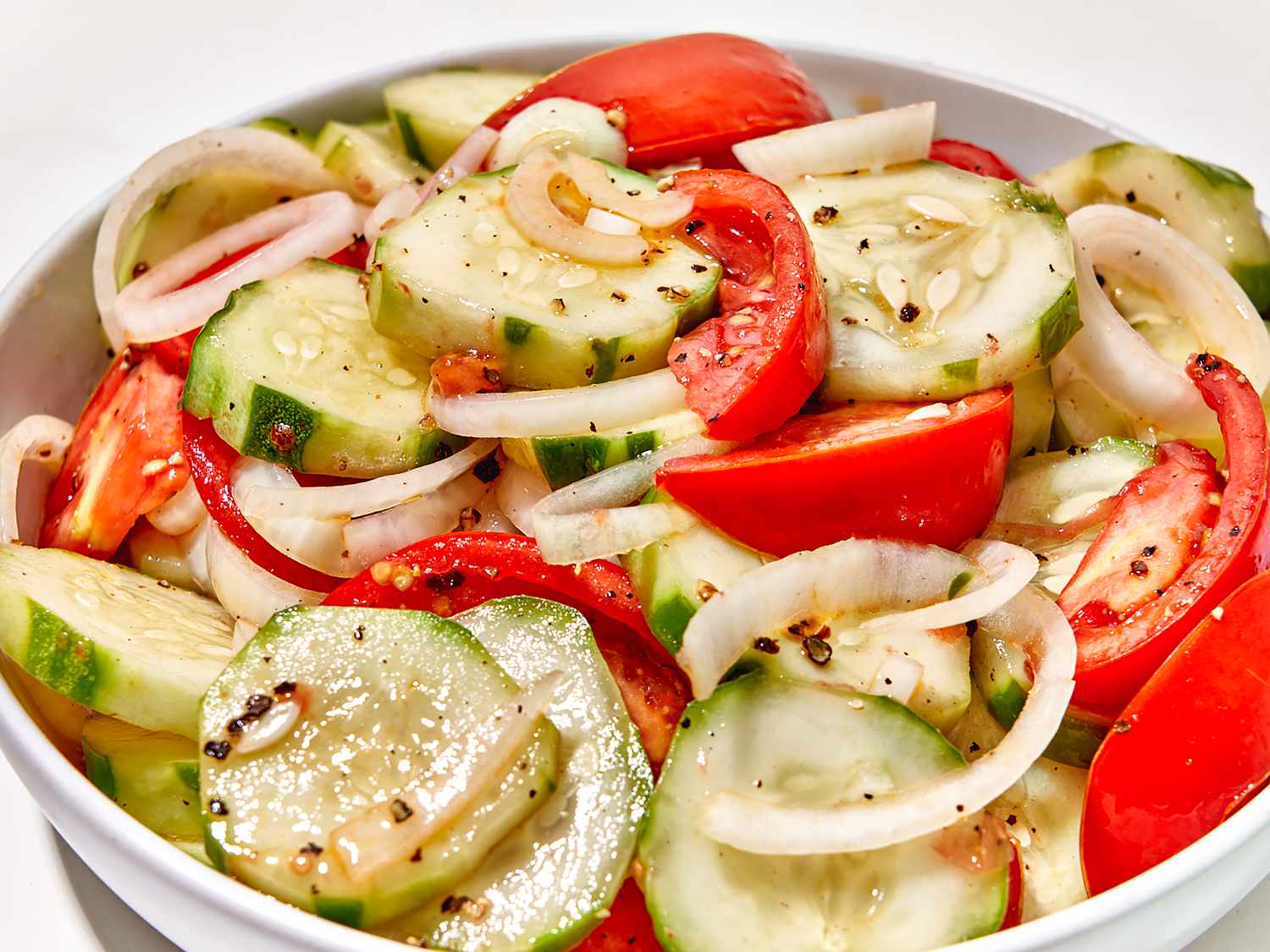 Marinated Tomato Cucumber Salad Dotdash Meredith Food Studios 4x3 e168a113780a4b6eb7364ac5f2a7ab18