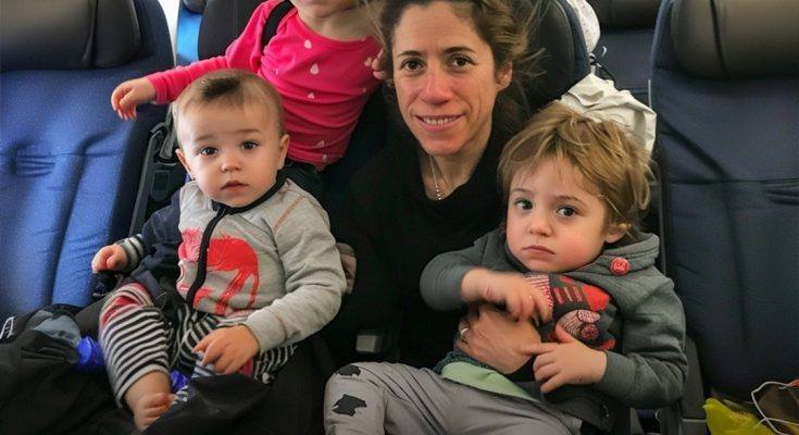 Millionaire Mocks Poor Mom of 3 on First-Class Flight — Then the Pilot Stands Up and Shocks Everyone 4 Millionaire Mocks Poor Mom of 3 on First-Class Flight — Then the Pilot Stands Up and Shocks Everyone