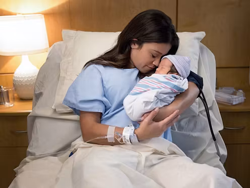 Doctor Delivers His Ex’s Baby and Freezes—The Truth Comes Out in the Delivery Room - Strange 2025 3 feb90cb0 440b 4f8a bd25 9121554079b7