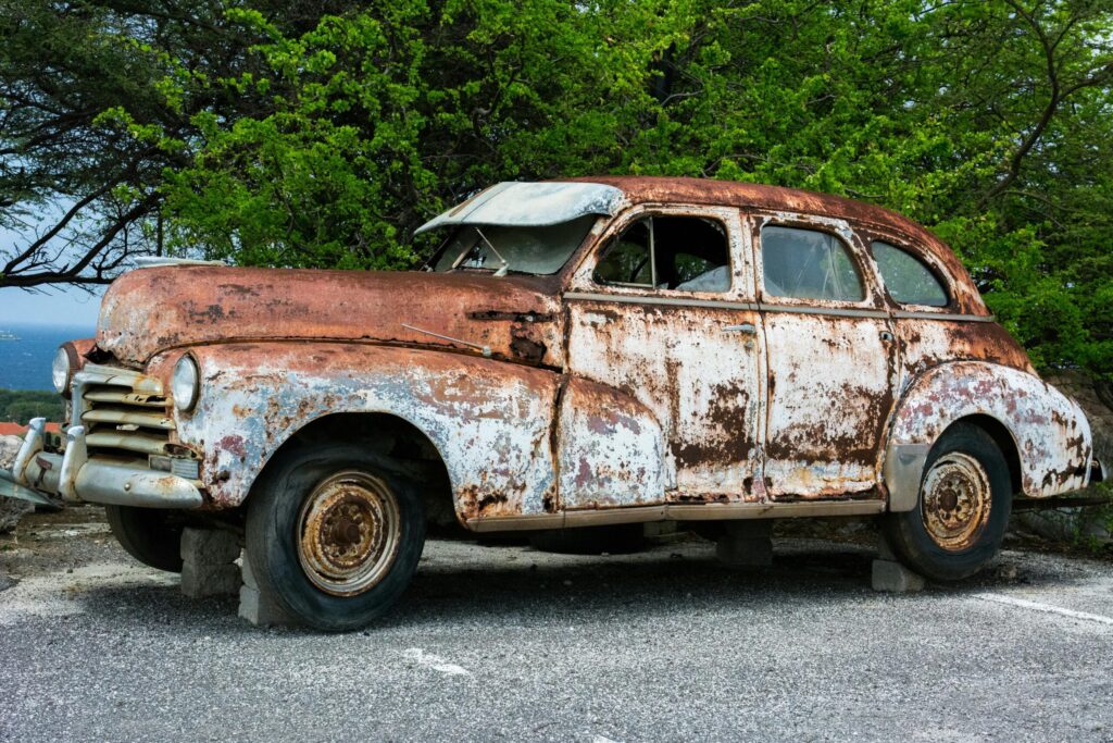 I Sold My Grandpa’s Car Because of My Mother — What I Discovered Years Later Left Me in Tears - 2025 Strange Story 3 broken car vehicle vintage